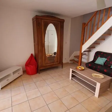 Jolie Maison De 2 Climatisees Veranda Terrasse Parking Privatif Dans Securisee Avec Piscine Commune 400 M De La Lrcs99