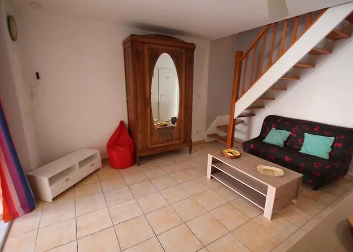 Jolie Maison De 2 Climatisees Veranda Terrasse Parking Privatif Dans Securisee Avec Piscine Commune 400 M De La Lrcs99