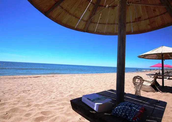 Villa Jolie Maison De 2 Climatisees Veranda Terrasse Parking Privatif Dans Securisee Avec Piscine Commune 400 M De La Lrcs99 Portiragnes
